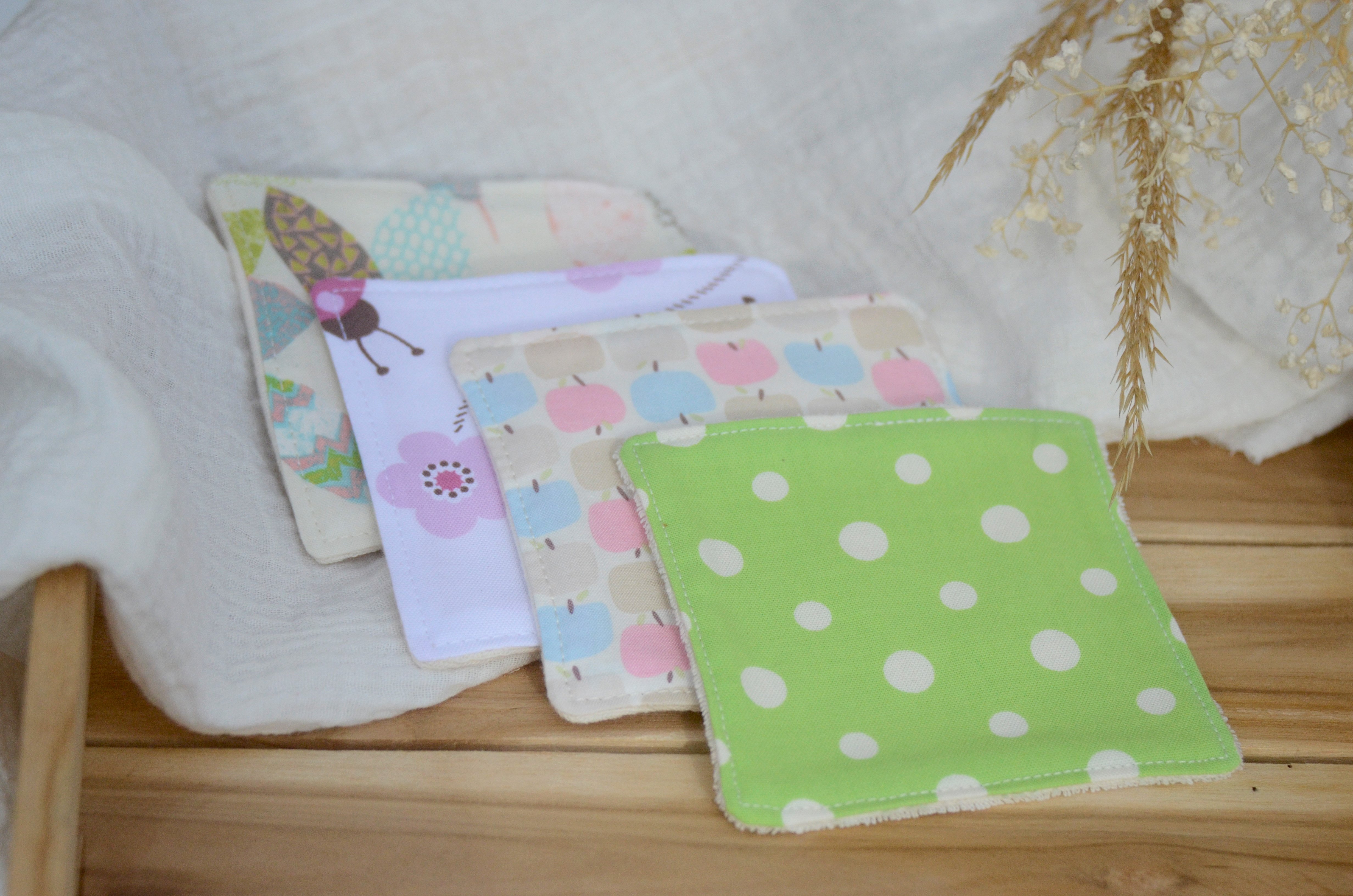 Lingettes lavables d&eacute;maquillantes bio par 4